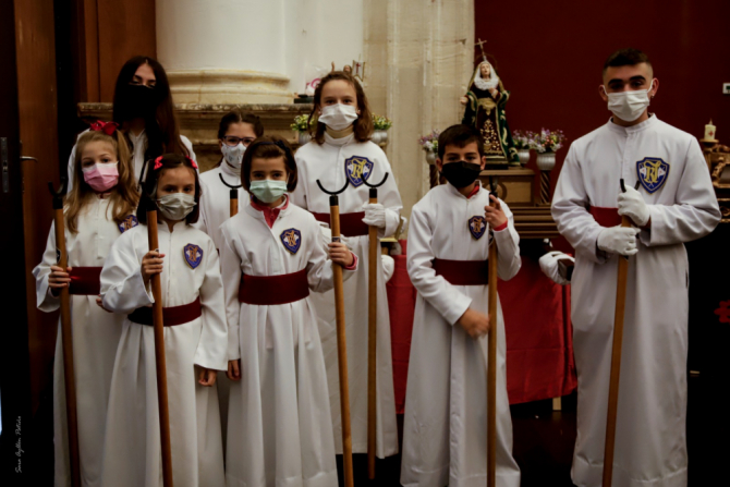 PARTICIPAMOS EN LA PROCESI�N INFANTIL